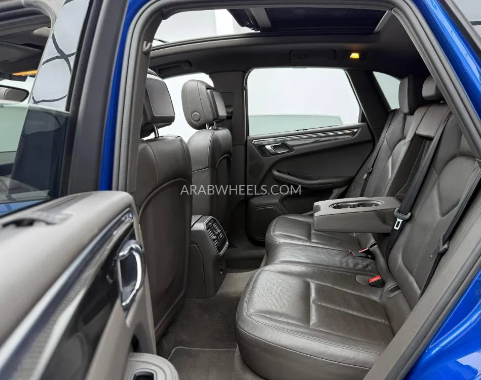 بورشه ماكان 2016 for Sale in دبي Image-17