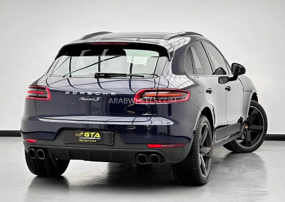 Porsche Macan 2018 for Sale in Dubai Image-4