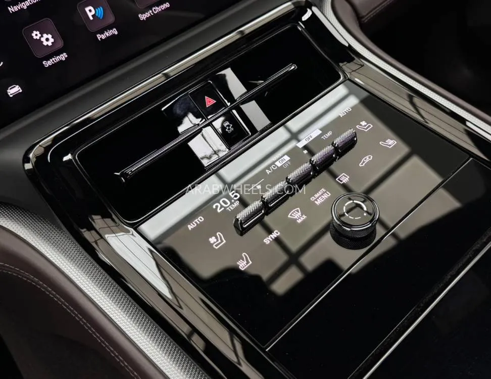 بورشه باناميرا 2025 for Sale in دبي Image-10