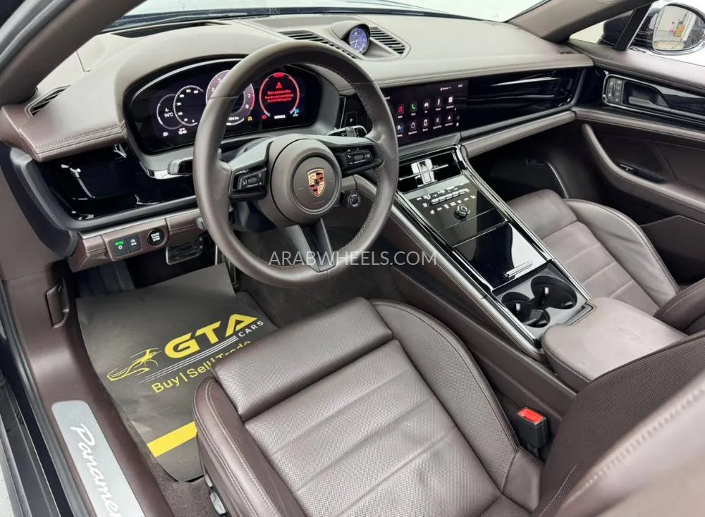 بورشه باناميرا 2025 for Sale in دبي Image-18