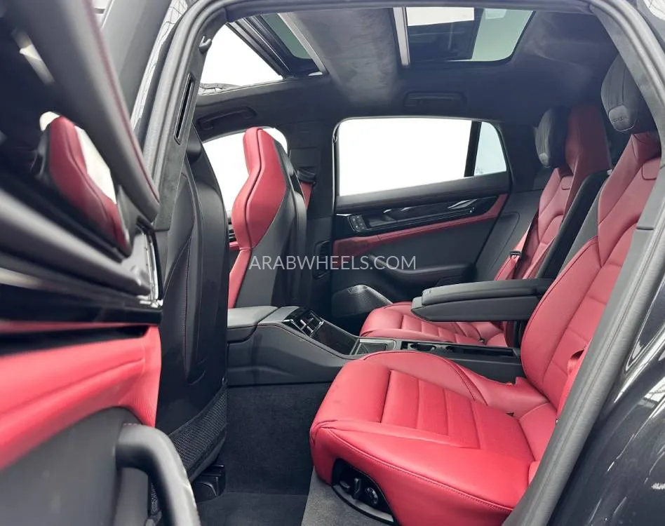 Porsche Panamera 2025 for Sale in Dubai Image-16