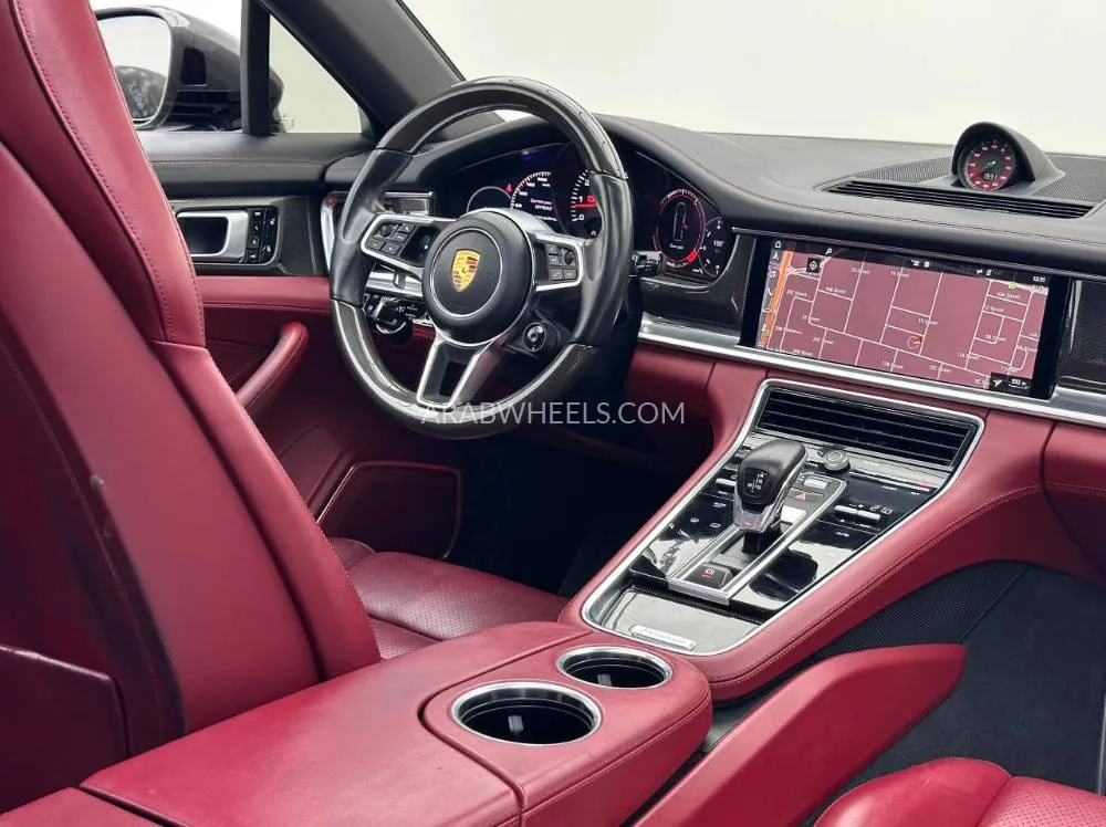 Porsche Panamera 2018 for Sale in Dubai Image-11