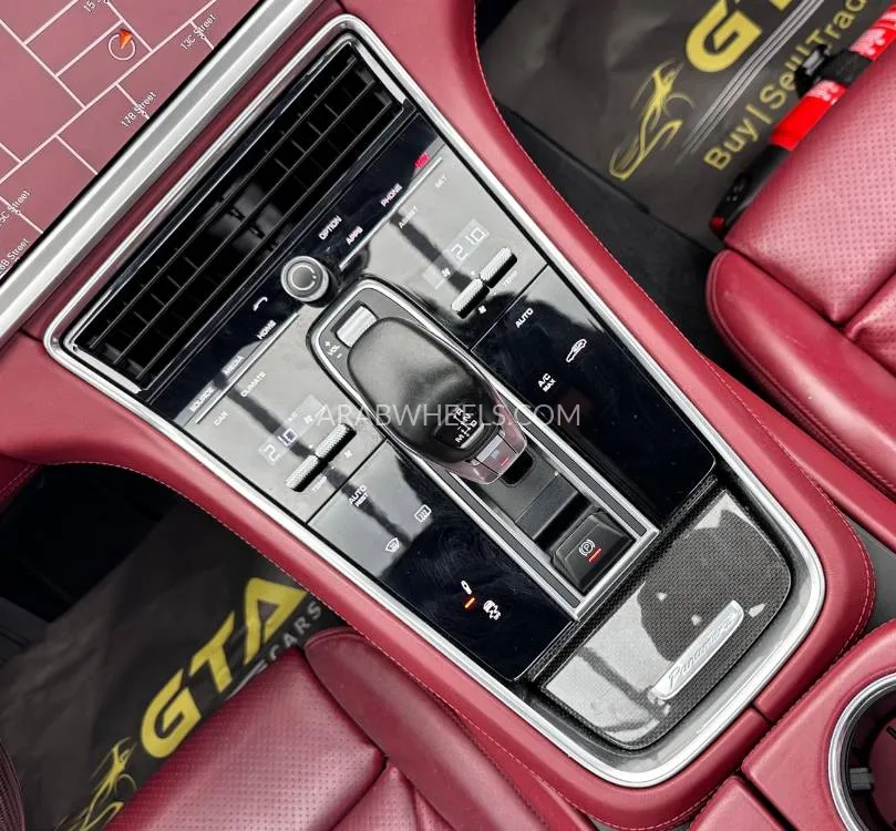 Porsche Panamera 2018 for Sale in Dubai Image-14