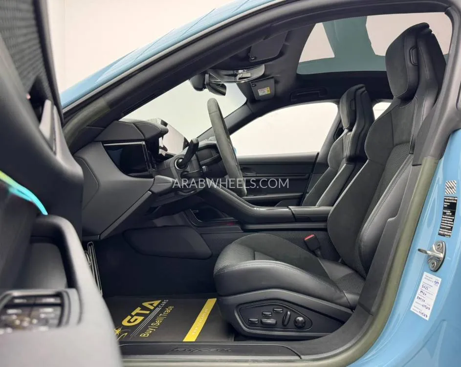 Porsche Taycan 2023 for Sale in Dubai Image-10