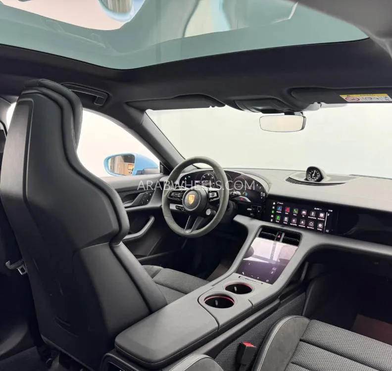 Porsche Taycan 2023 for Sale in Dubai Image-16
