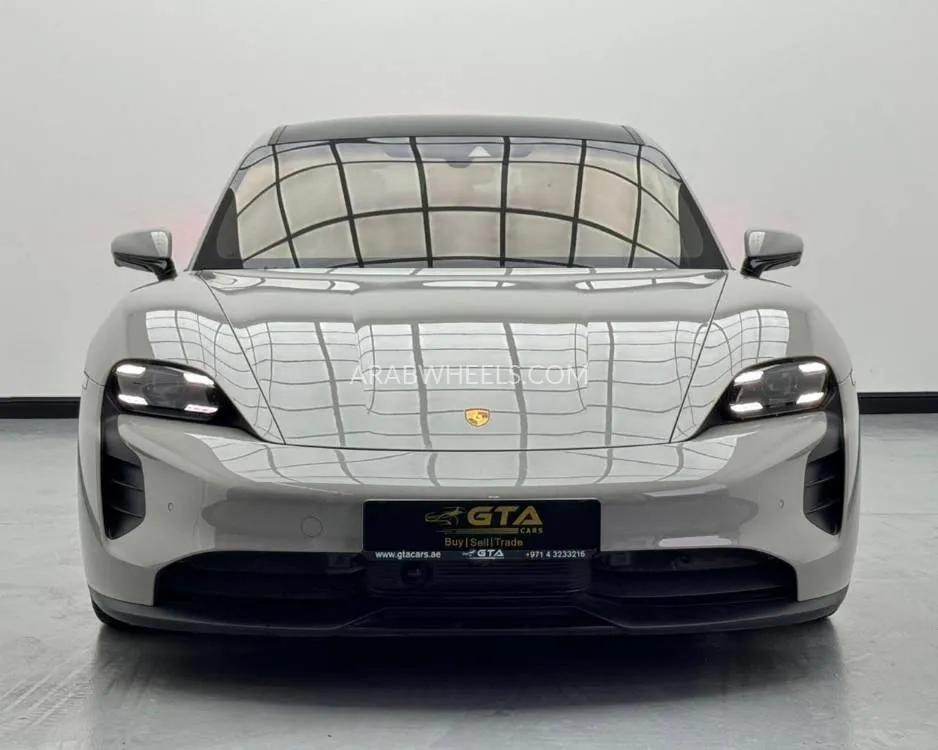 بورشه تايكان 2023 for Sale in دبي Image-2