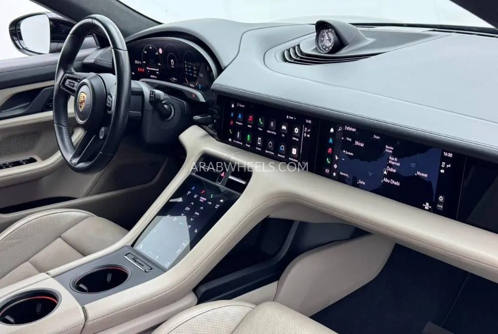 Porsche Taycan 2021 for Sale in Dubai Image-12