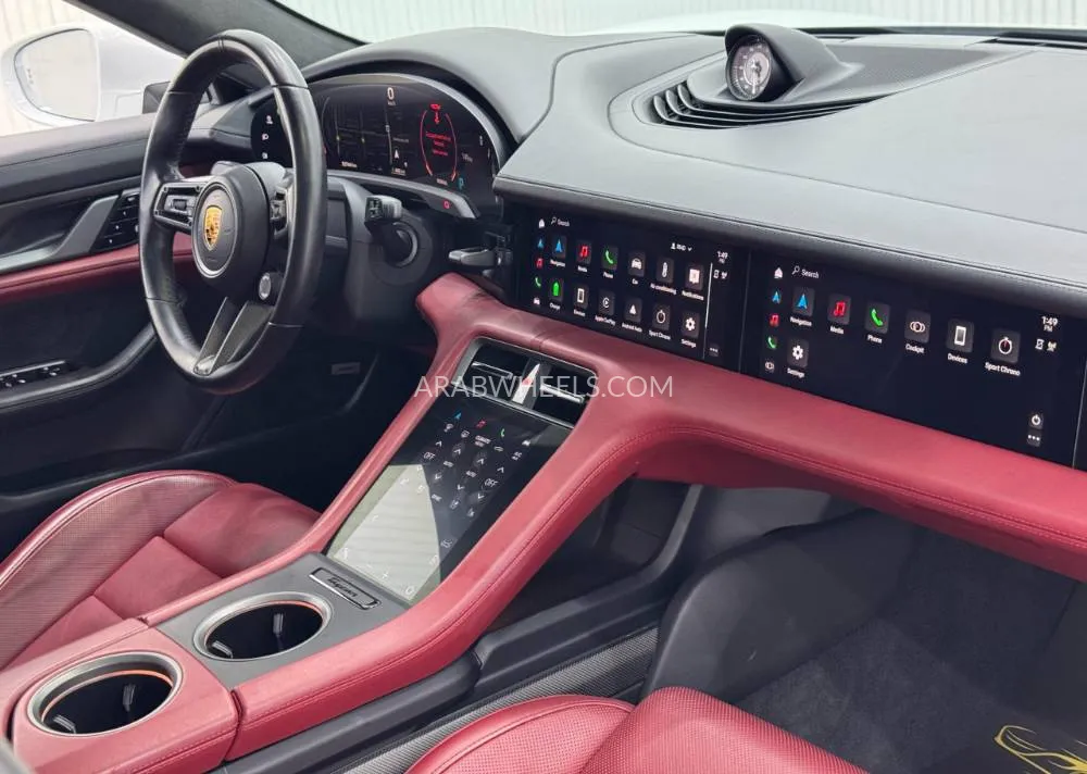 بورشه تايكان 2021 for Sale in دبي Image-8