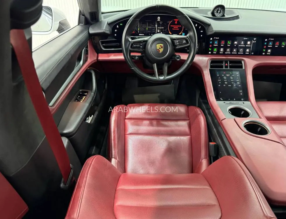 بورشه تايكان 2021 for Sale in دبي Image-11