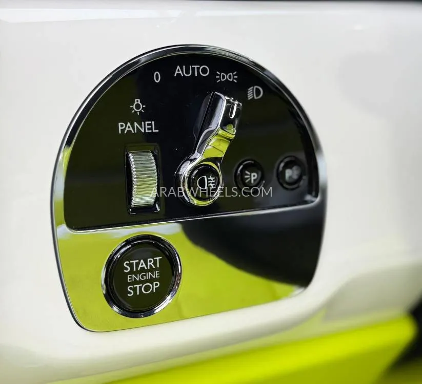 Rolls Royce Cullinan 2025 for Sale in Dubai Image-19