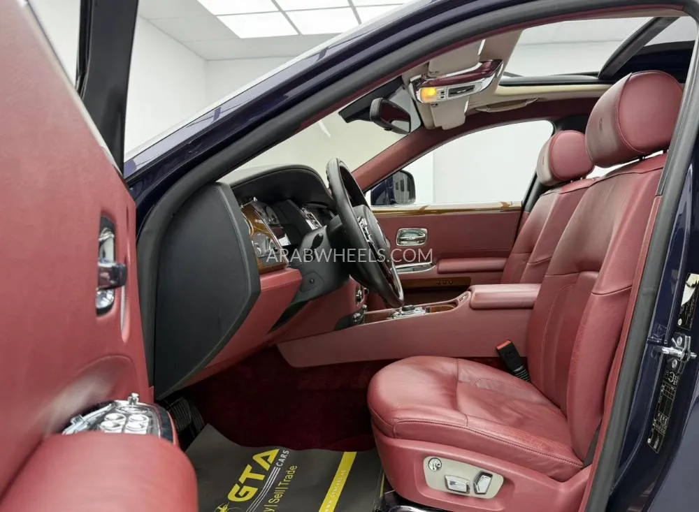 Rolls Royce Ghost 2010 for Sale in Dubai Image-16