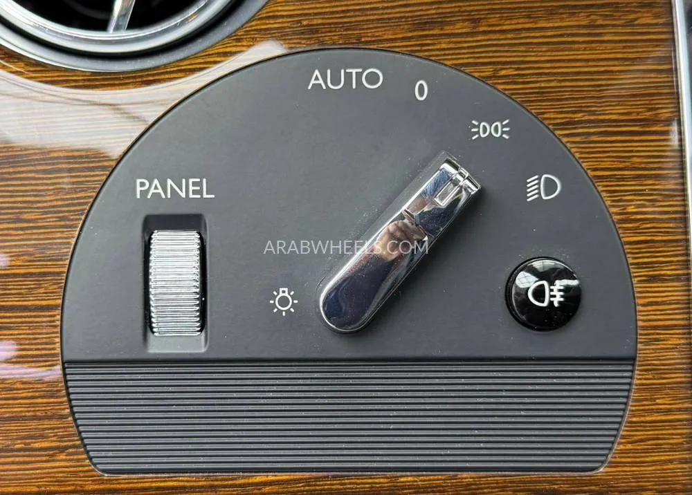 Rolls Royce Ghost 2010 for Sale in Dubai Image-18