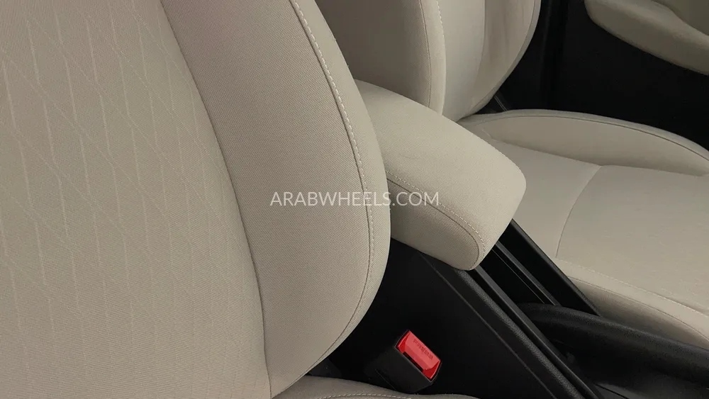 Honda City 2023 for Sale in Dubai Image-35