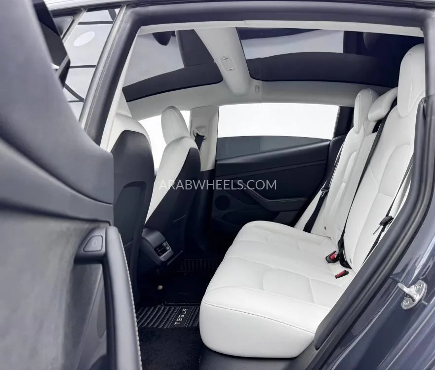 تسلا موديل 3 2023 for Sale in دبي Image-12