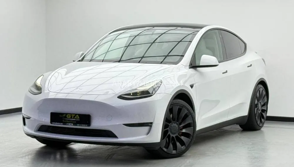 Tesla Model Y 2023 for Sale in Dubai Image-3