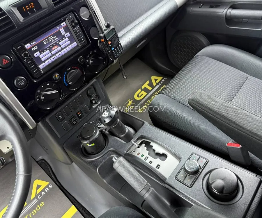 Toyota FJ Cruiser 2015 for Sale in Dubai Image-15