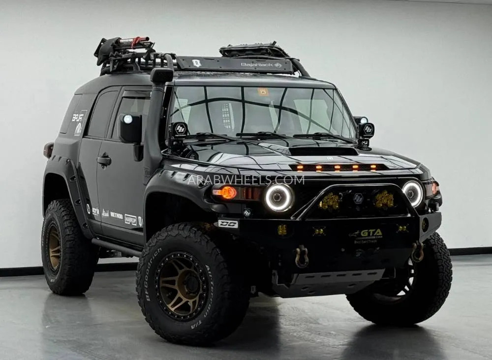 Toyota FJ Cruiser 2015 for Sale in Dubai Image-17