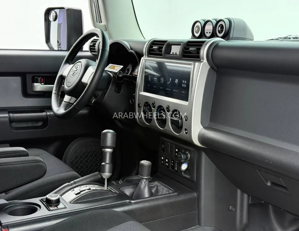 Toyota FJ Cruiser 2021 for Sale in Dubai Image-7