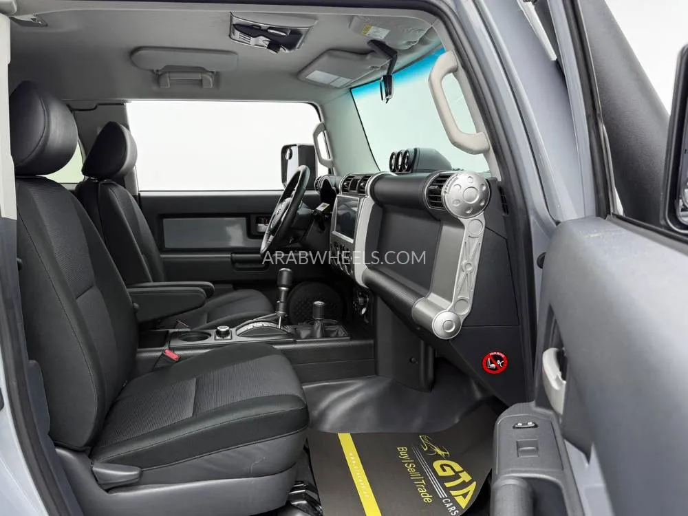 Toyota FJ Cruiser 2021 for Sale in Dubai Image-9