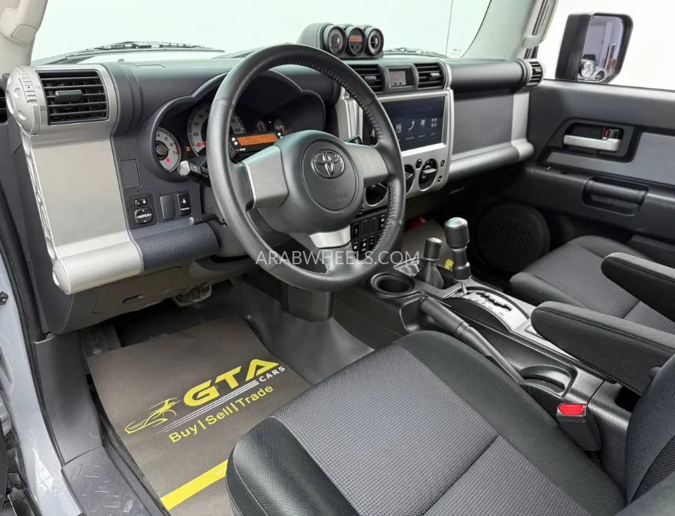 Toyota FJ Cruiser 2021 for Sale in Dubai Image-10