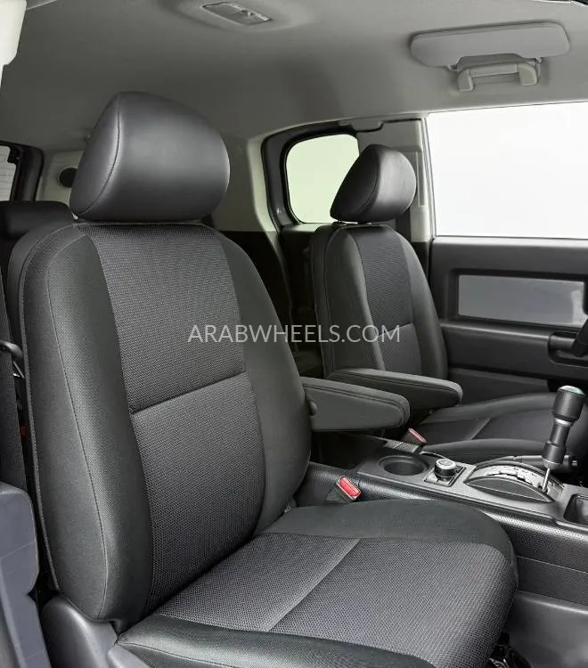 Toyota FJ Cruiser 2021 for Sale in Dubai Image-15