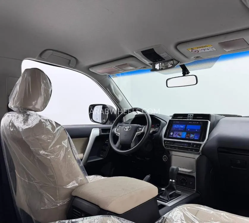 Toyota Land Cruiser Prado 2018 for Sale in Dubai Image-17