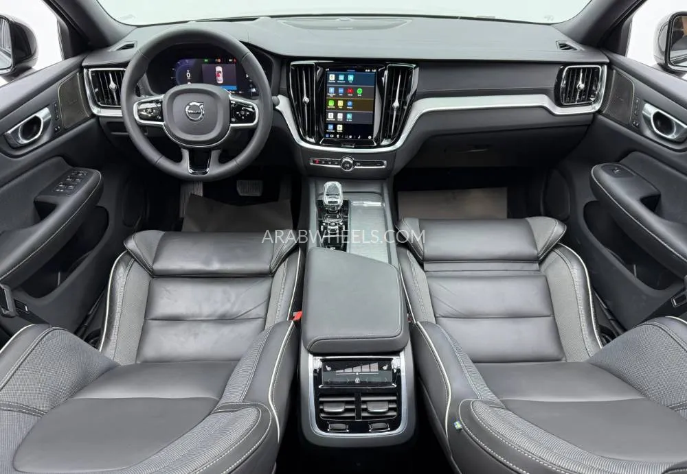 Volvo S60 2024 for Sale in Dubai Image-10