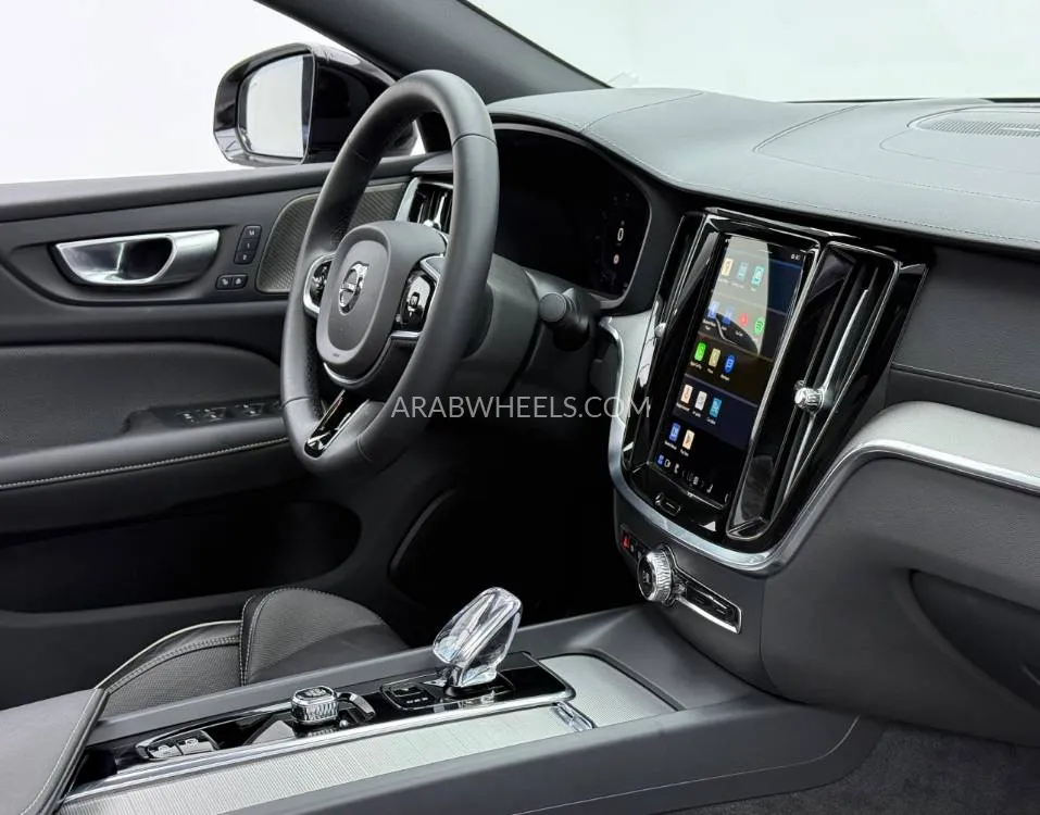 Volvo S60 2024 for Sale in Dubai Image-12