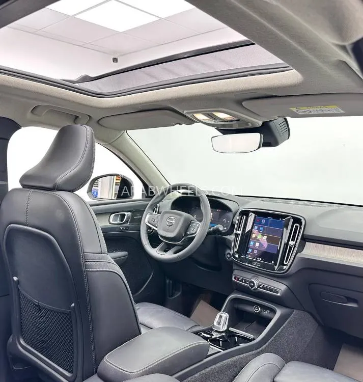 Volvo XC40 2023 for Sale in Dubai Image-13