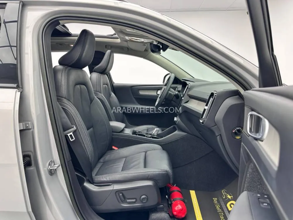 Volvo XC40 2023 for Sale in Dubai Image-17