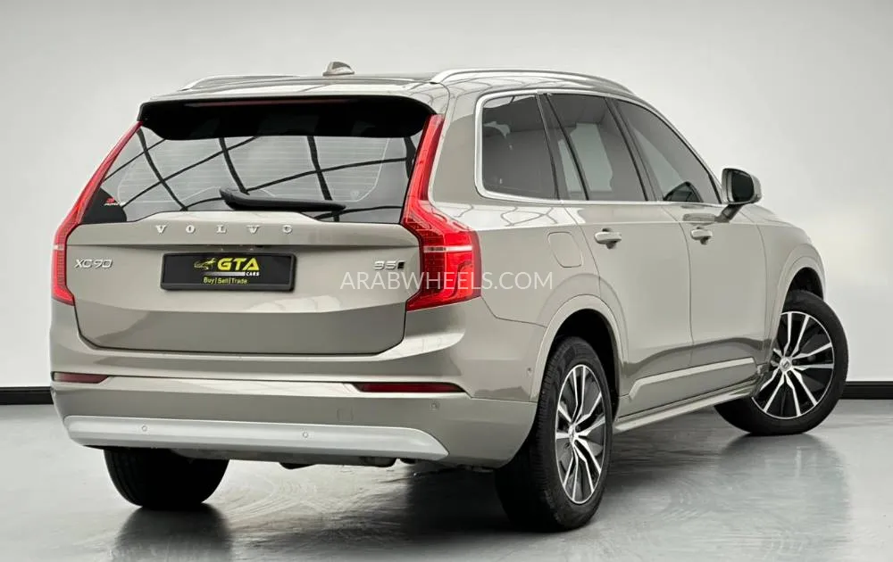 Volvo XC90 2022 for Sale in Dubai Image-4