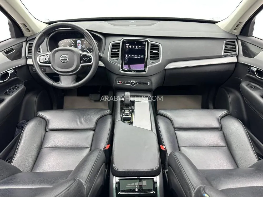 Volvo XC90 2022 for Sale in Dubai Image-10
