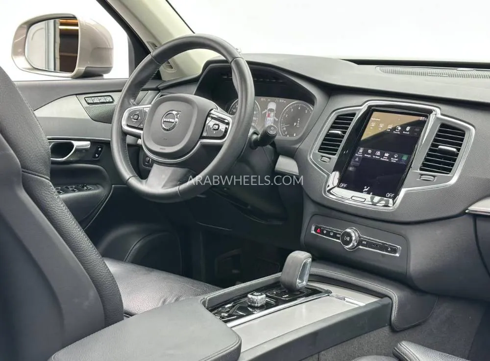 Volvo XC90 2022 for Sale in Dubai Image-11