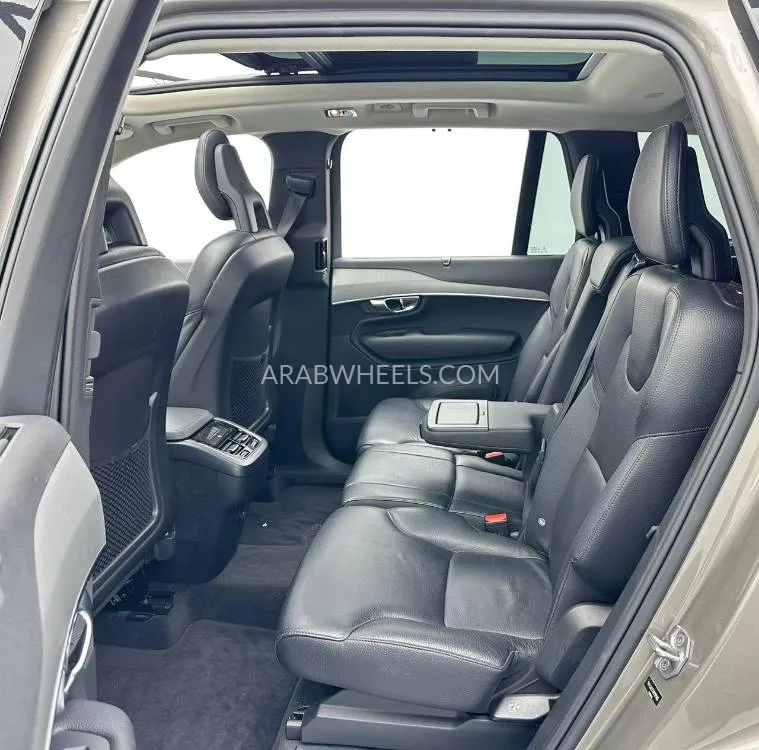 Volvo XC90 2022 for Sale in Dubai Image-18