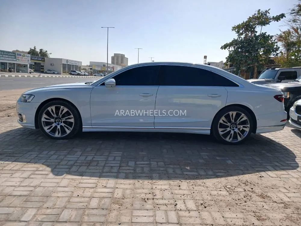 أودي A8 2019 for Sale in رأس الخيمة Image-3