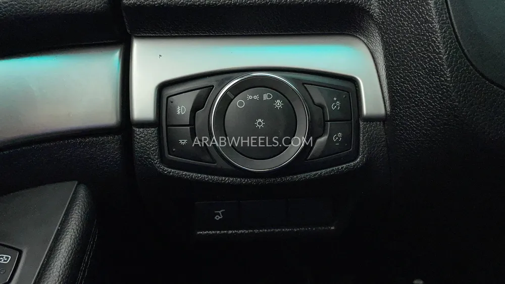 Ford Explorer 2017 for Sale in Dubai Image-37