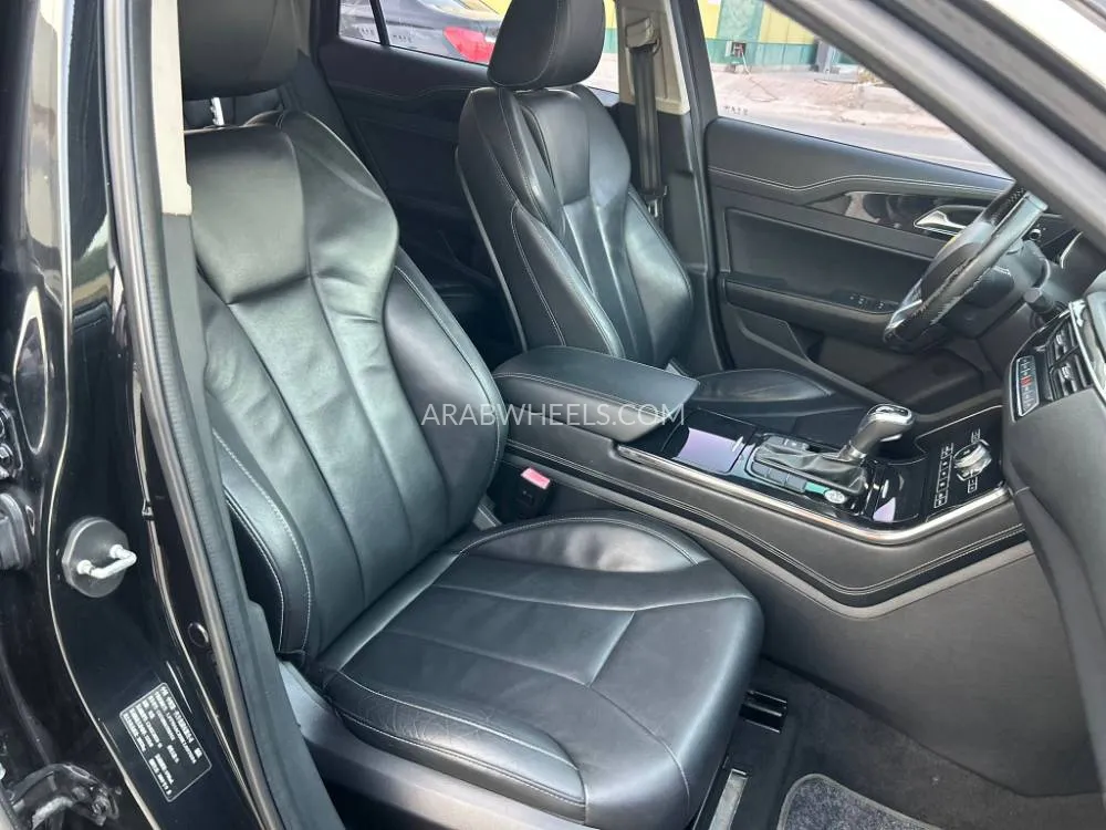 Hongqi H5 2019 for Sale in Ras Al Khaimah Image-22