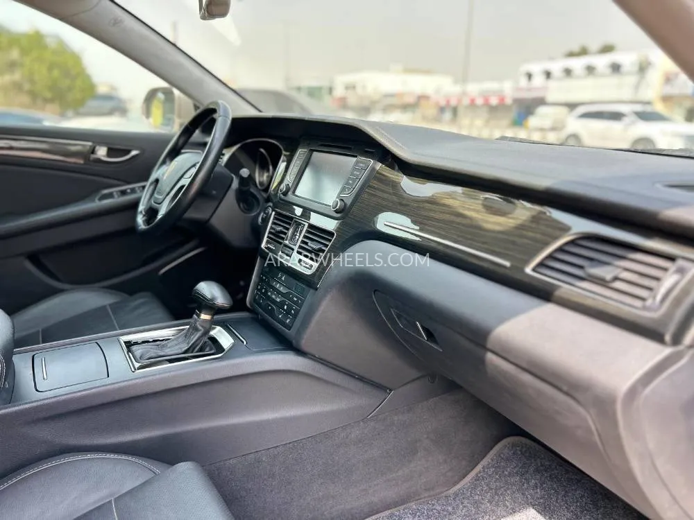Hongqi HS7 2019 for Sale in Ras Al Khaimah Image-22