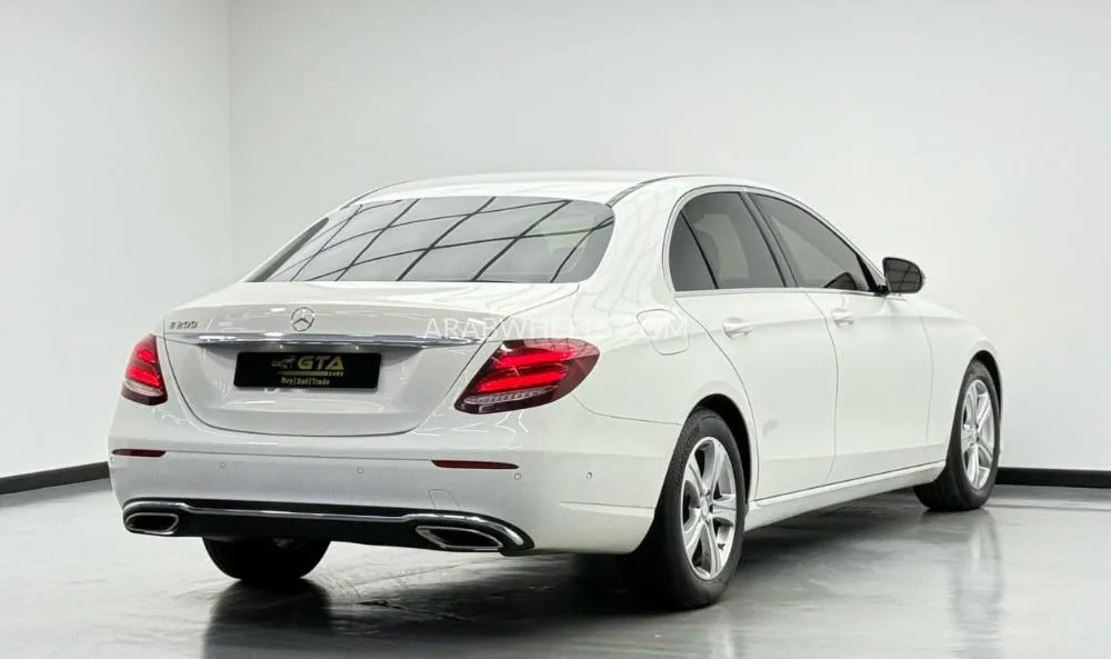 مرسيدس بنز كلاس E 2017 for Sale in دبي Image-4