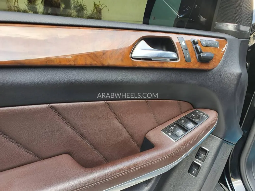 Mercedes Benz GL Class 2015 for Sale in Ras Al Khaimah Image-10