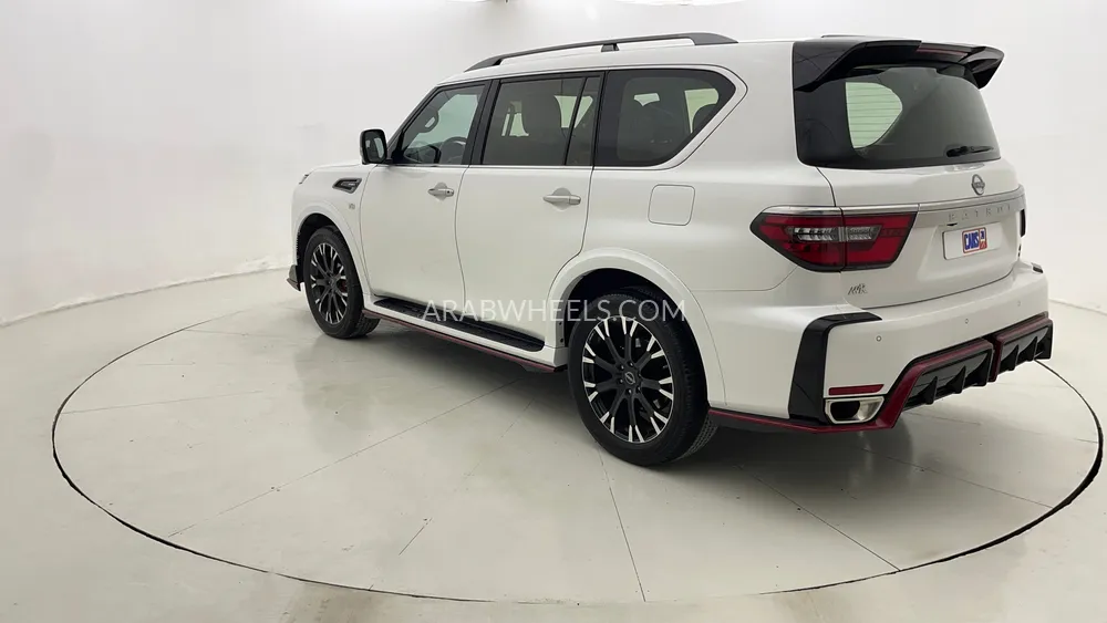 Nissan Patrol 2024 for Sale in Dubai Image-5