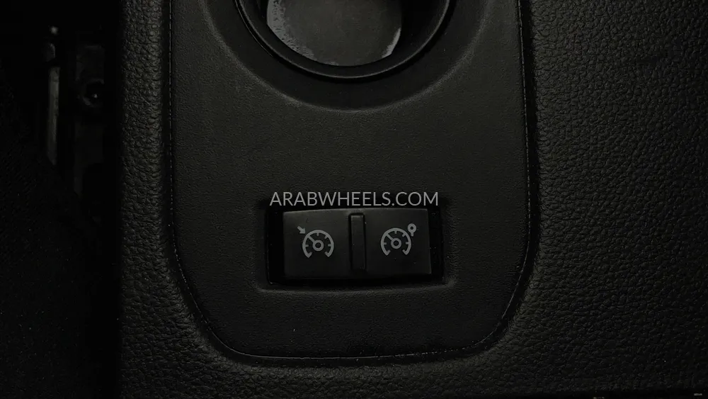 Renault Duster 2020 for Sale in Dubai Image-18