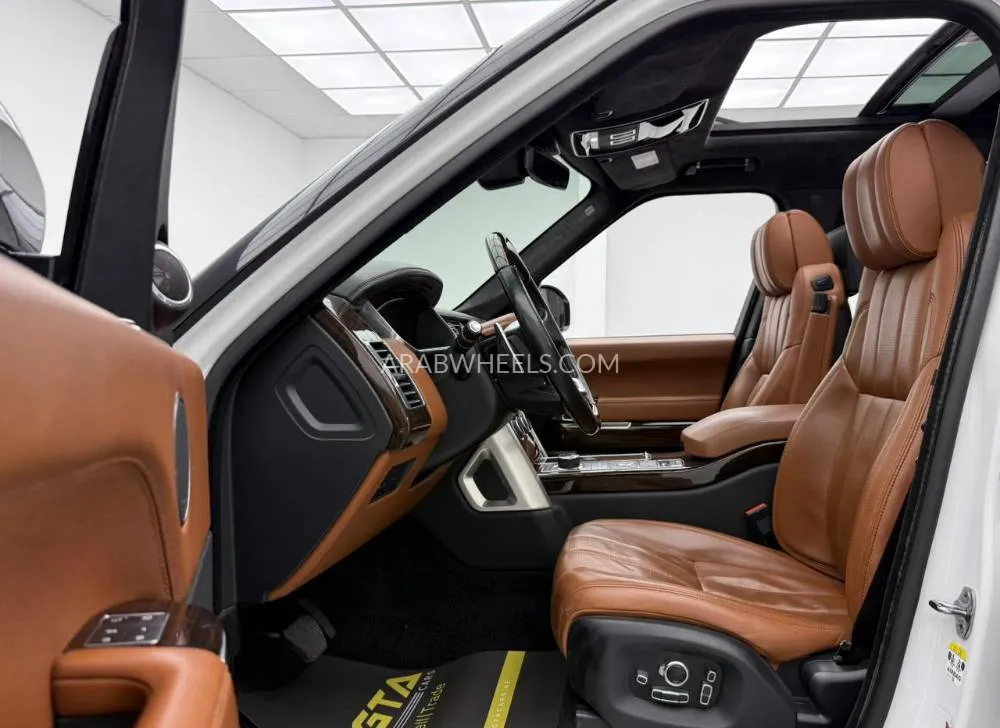 Land Rover Range Rover 2018 for Sale in Dubai Image-14
