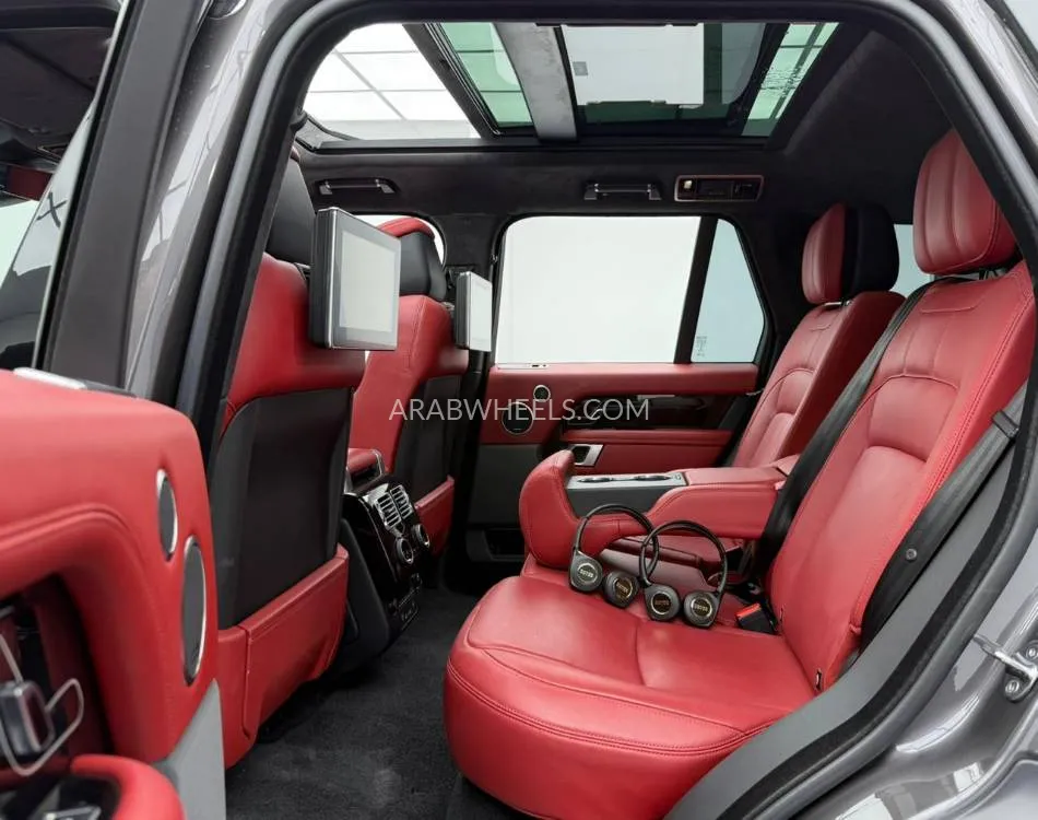 Land Rover Range Rover 2021 for Sale in Dubai Image-15
