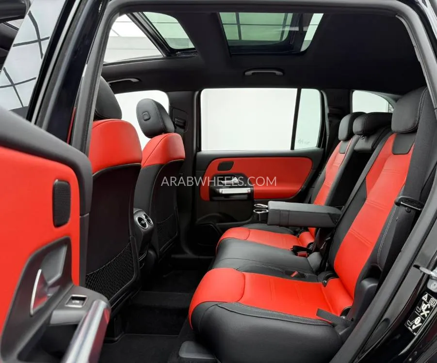 Mercedes Benz GLB 2024 for Sale in Dubai Image-16