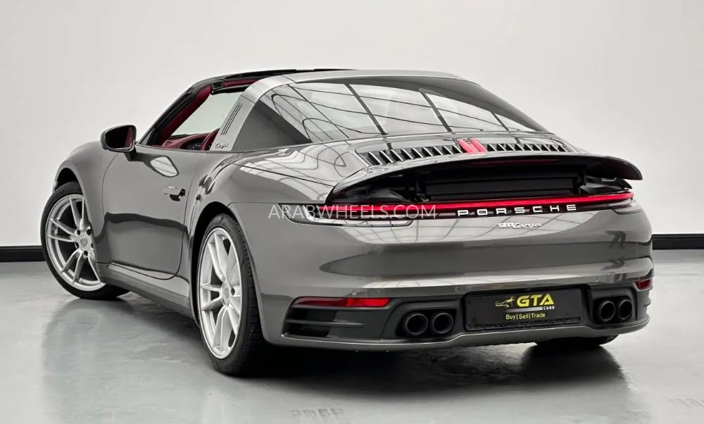 بورشه 911 2023 for Sale in دبي Image-6