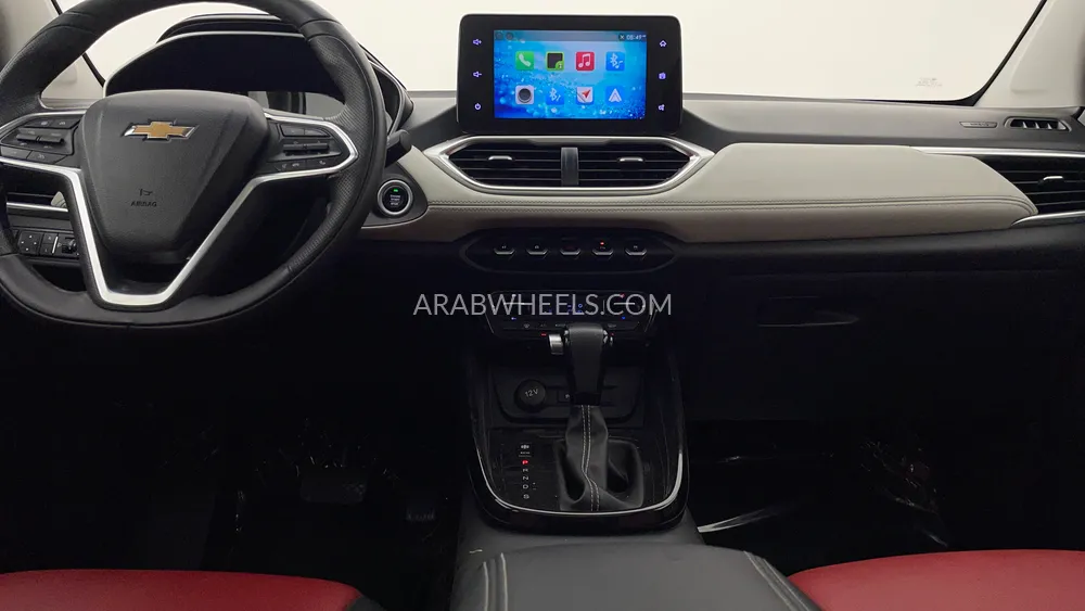 Chevrolet Captiva 2023 for Sale in Dubai Image-14