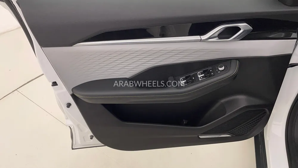 Geely Coolray 2025 for Sale in Dubai Image-19