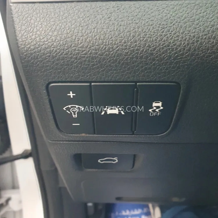 Kia K5 2021 for Sale in Sharjah Image-4