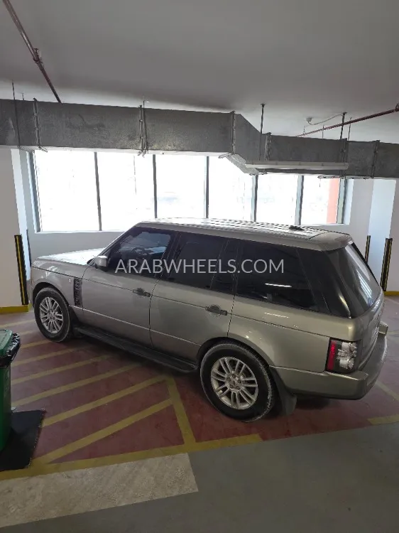 Land Rover Range Rover 2011 for Sale in Dubai Image-9